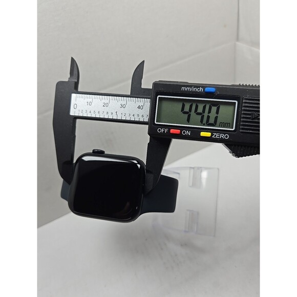 Apple Watch SE 2nd Gen GPS Cellular 44mm Midnight Sport Band 95% Battery Health - Picture 6 of 12